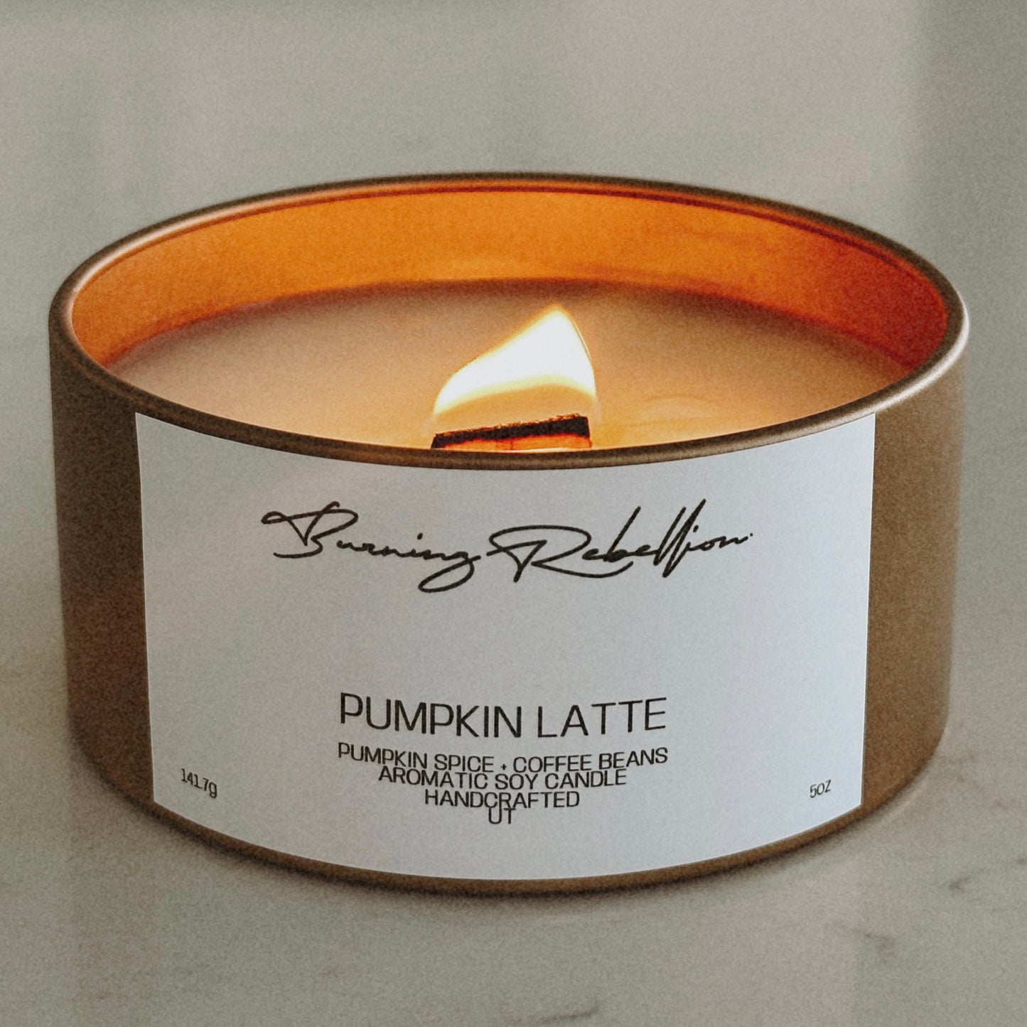 PUMPKIN LATTE candle burning